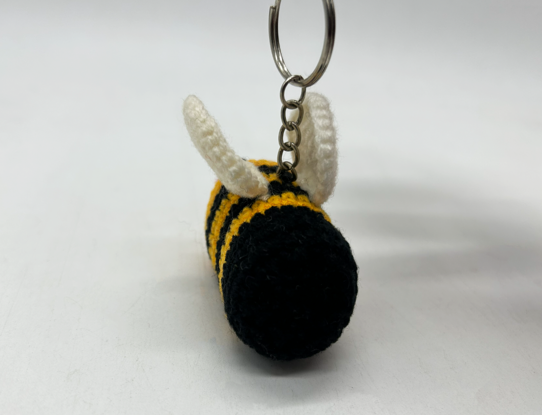 Handmade Crochet Bumble Bee Keychain – Cute Amigurumi Honey Bee Bag Charm